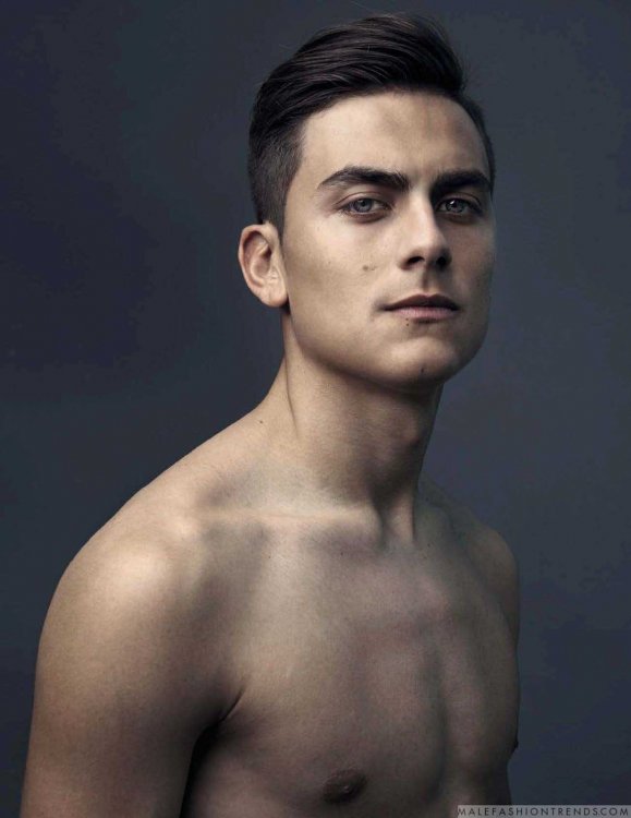 paulo-dybala-vanity-fair-december-cover-08.thumb.jpg.63bcae0a92ec37c5bd415dec31d73d30.jpg